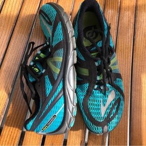 Brooks pure connect 2 size 8.5